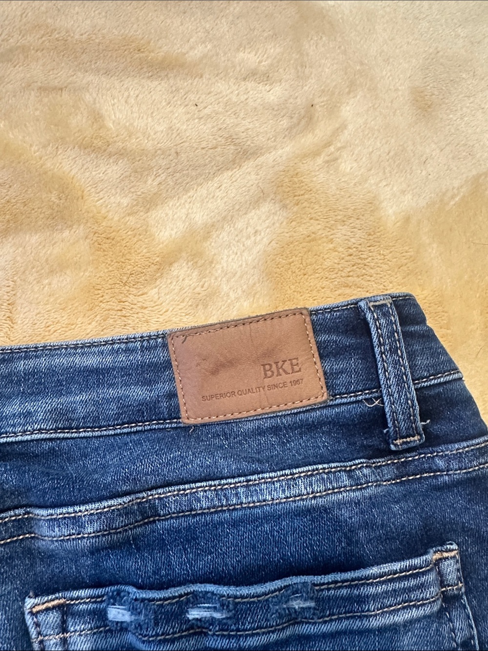 BKE Women's Dark Blue Distressed Skinny Jeans EUC - Picture 7 of 7